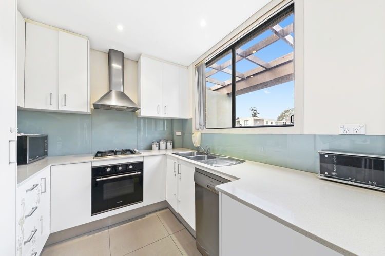 9/23-27 Lydbrook Street, Westmead NSW 2145, Image 1