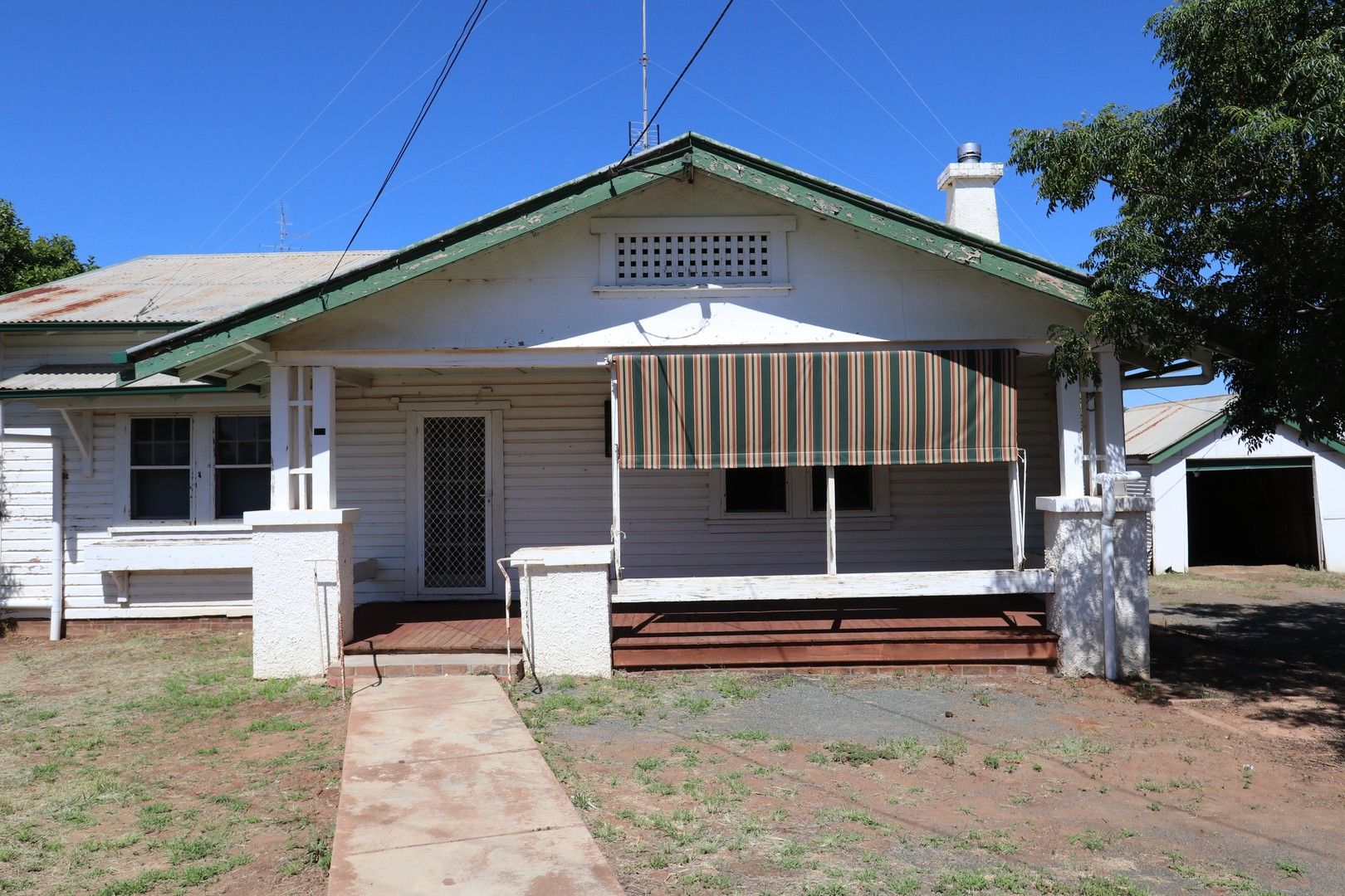 13 Wilga Street, West Wyalong NSW 2671 House For Rent Domain