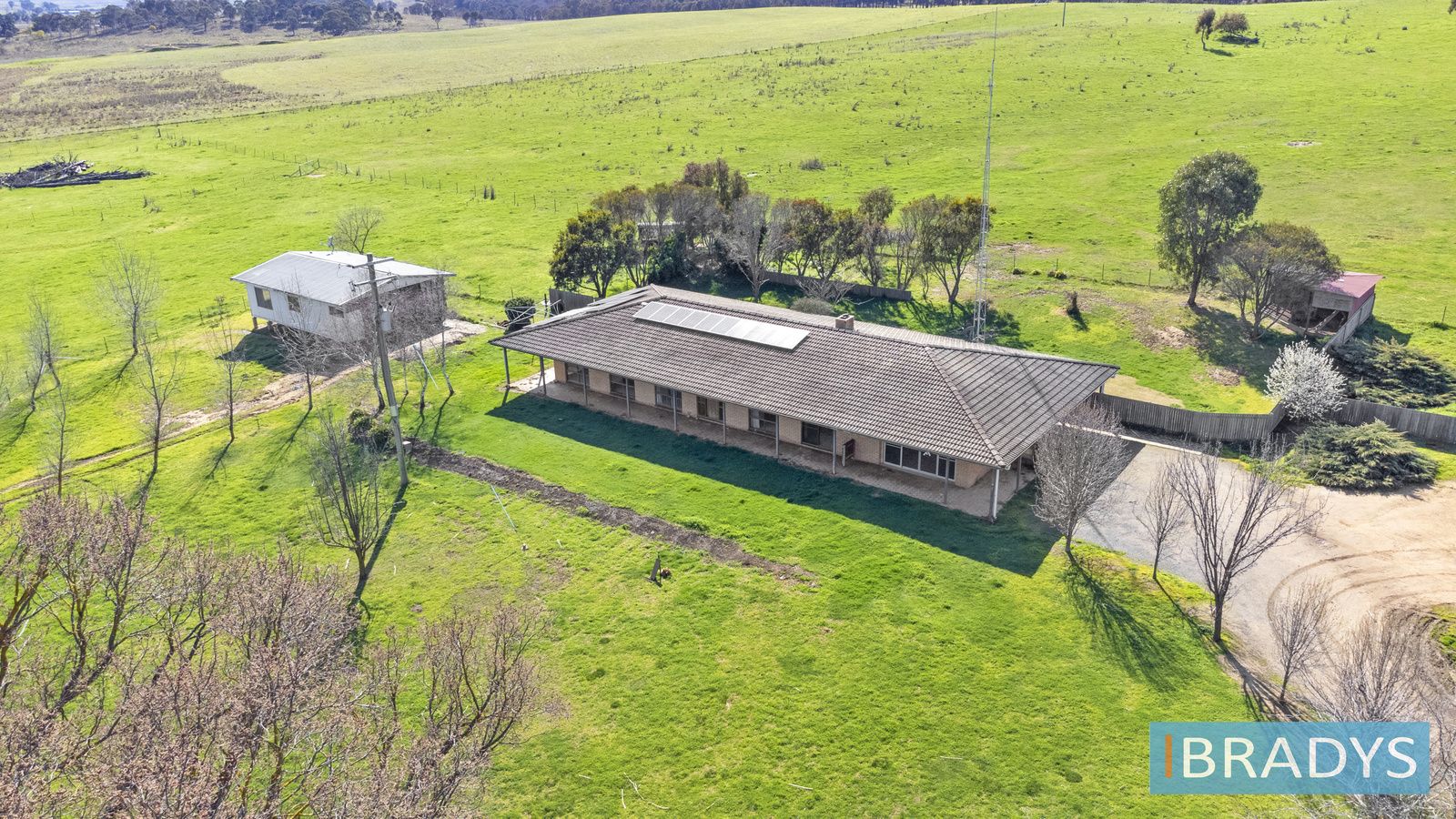 528 Back Creek Road, Gundaroo NSW 2620, Image 2