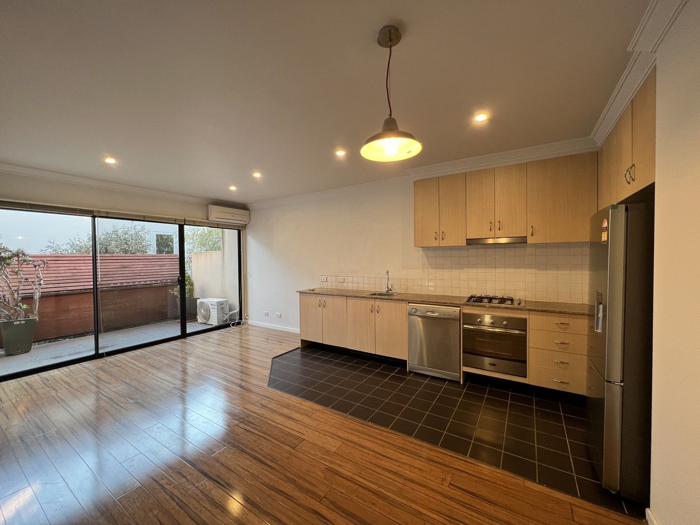 2 bedrooms Apartment / Unit / Flat in 8/65 Westbury Street ST KILDA EAST VIC, 3183