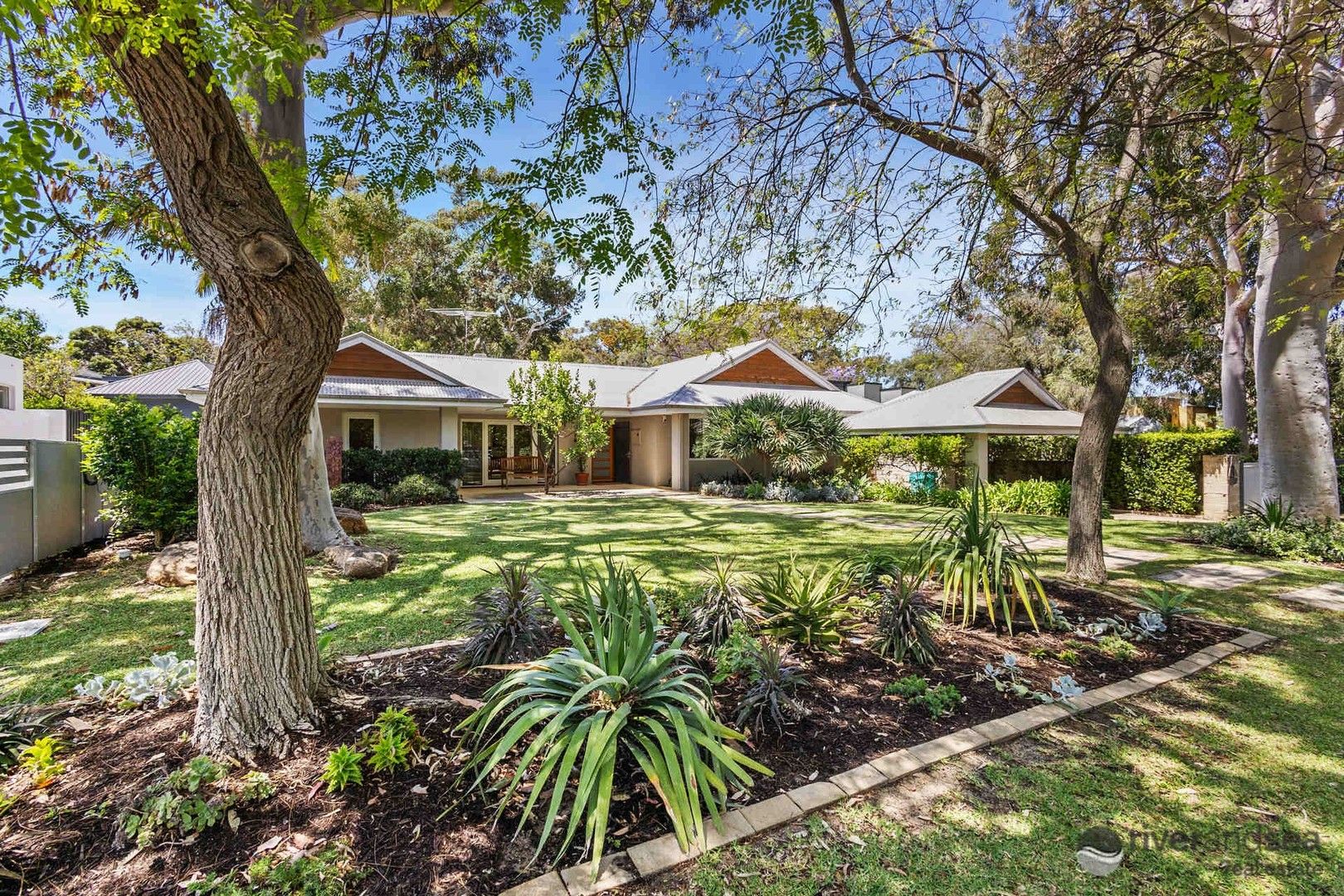 1 Manning Street, Mosman Park WA 6012