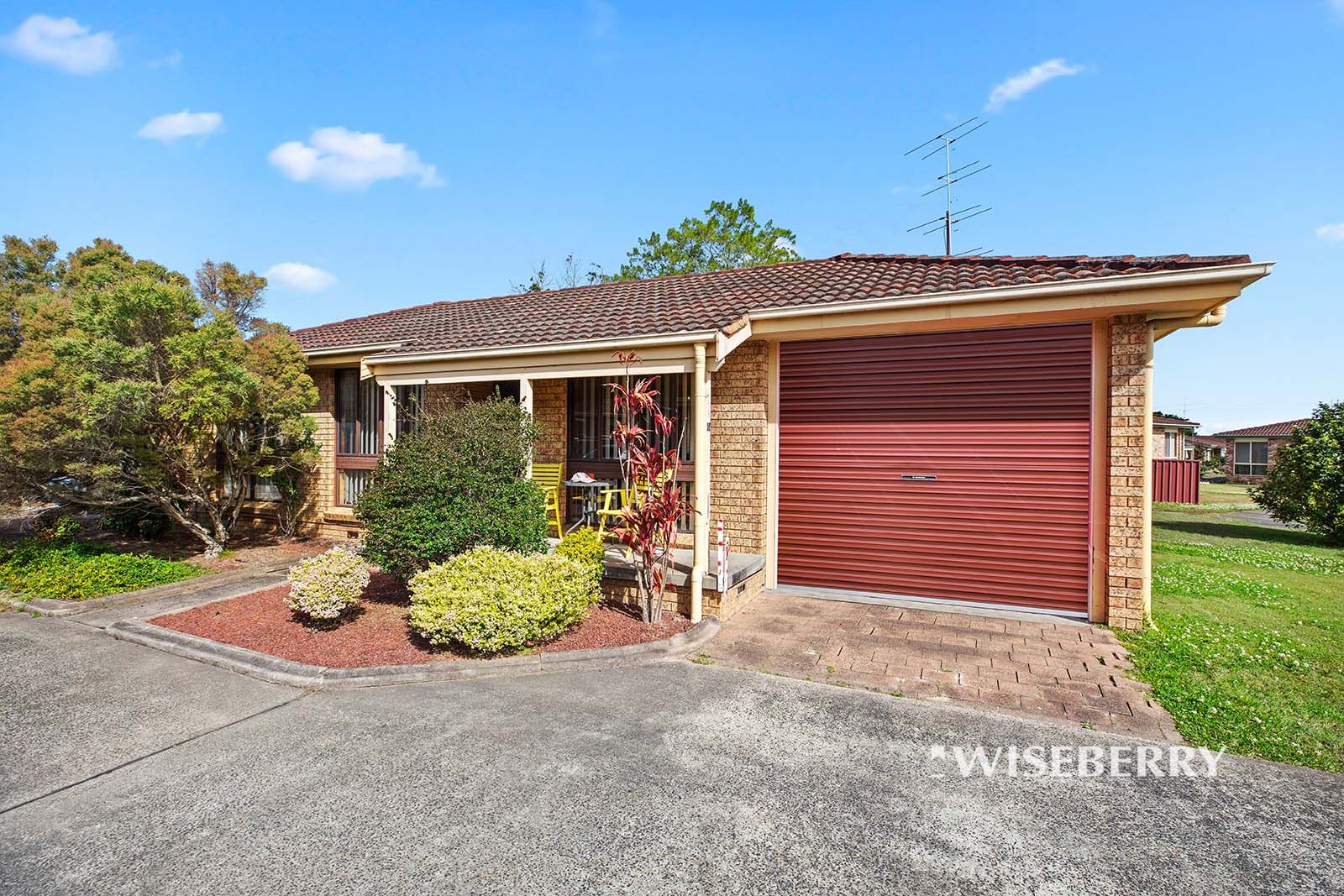 11 Gilbert Avenue, Gorokan NSW 2263, Image 0