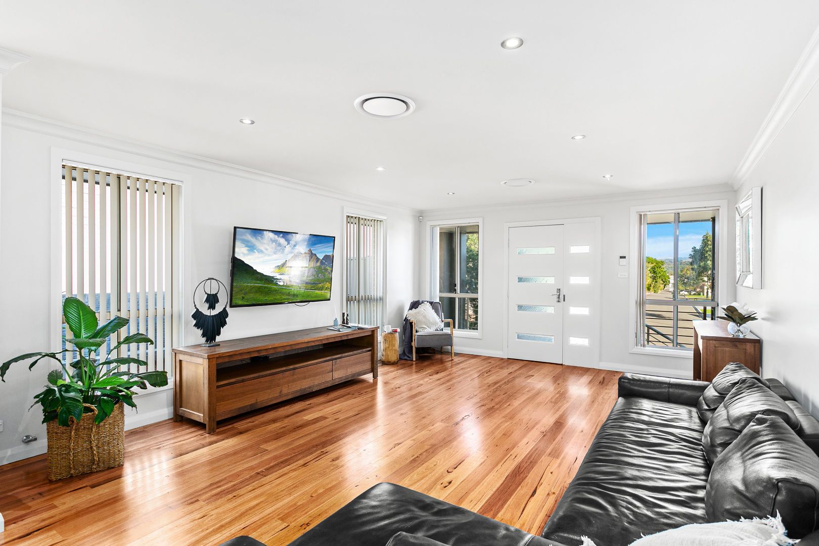 2 Gabo Crescent, Shell Cove NSW 2529, Image 1