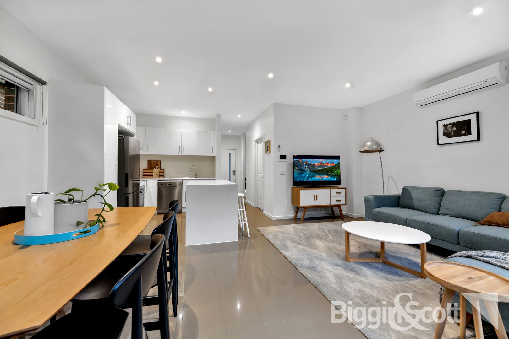 2/13 Holland Court, Maidstone VIC 3012, Image 1