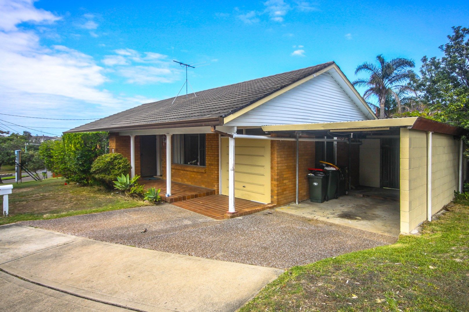 3 bedrooms House in 2 Eucla Crescent MALABAR NSW, 2036