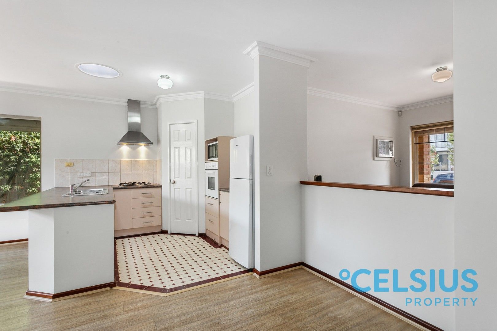 3 bedrooms House in 9 Hordern Street VICTORIA PARK WA, 6100