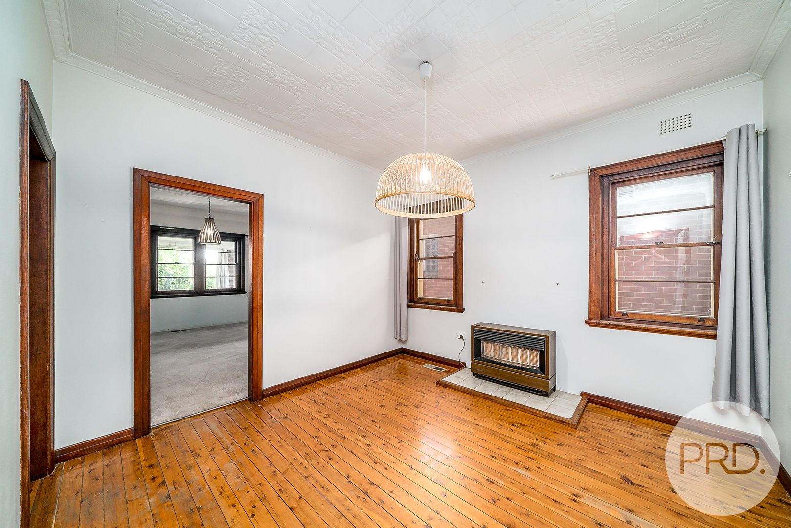 11 Bourke Street, Turvey Park NSW 2650 House For Rent 480 Domain