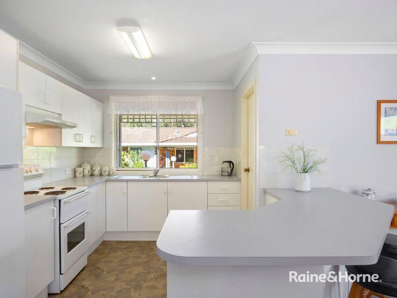 3/16-18 Ocean Street, Mollymook NSW 2539, Image 2