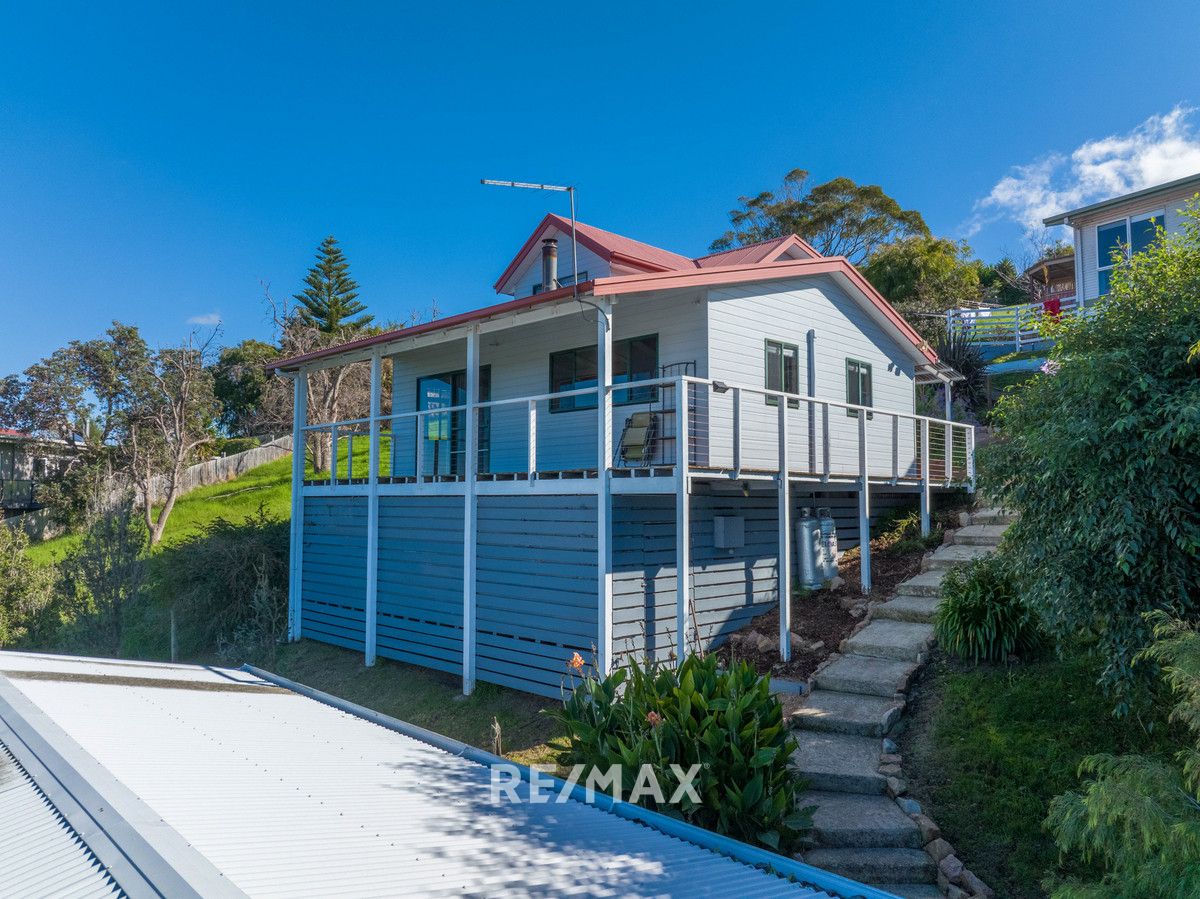 19 Outlook Avenue, Lakes Entrance VIC 3909, Image 0