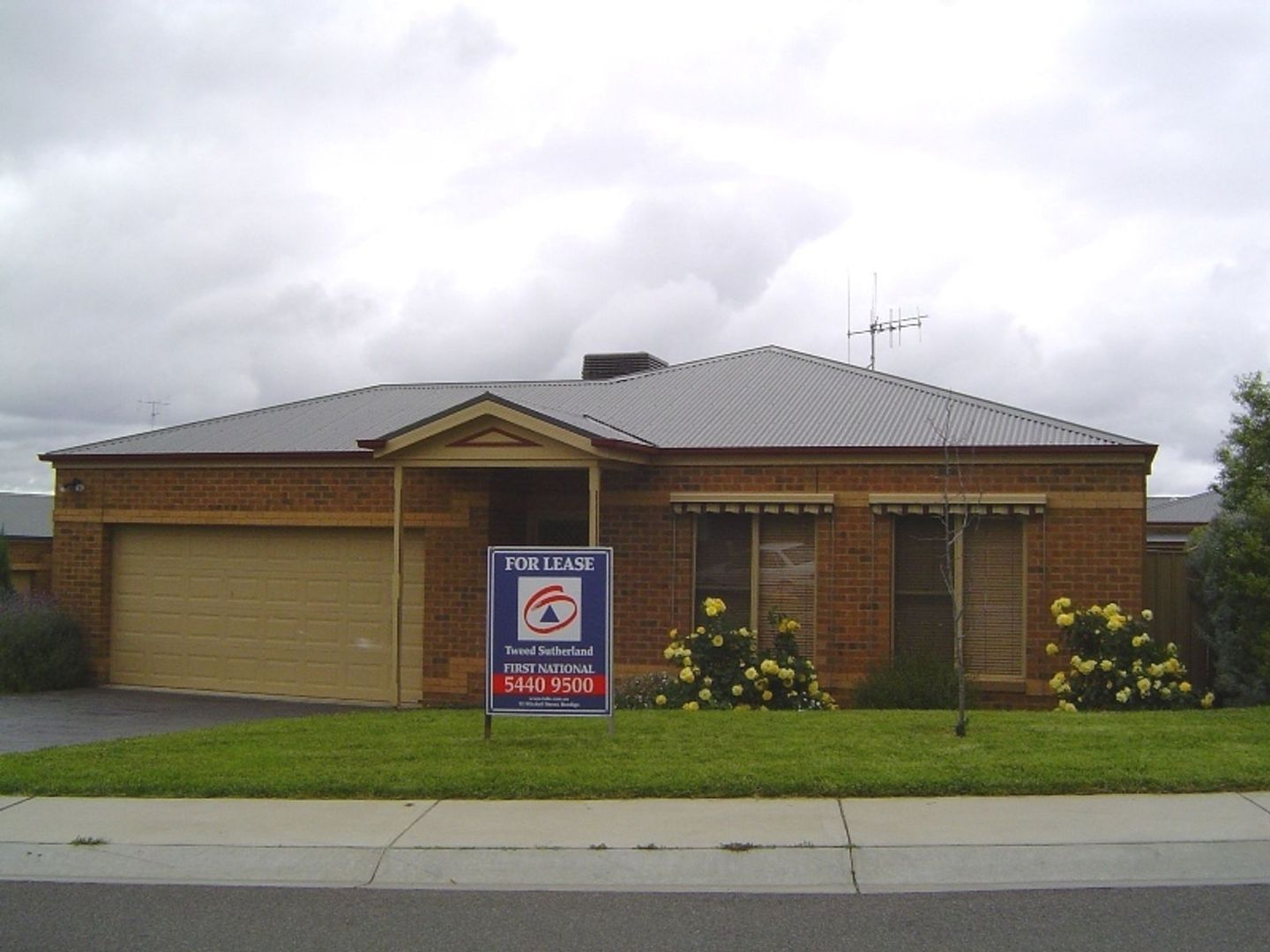 3 bedrooms House in 3 The Terrace STRATHDALE VIC, 3550