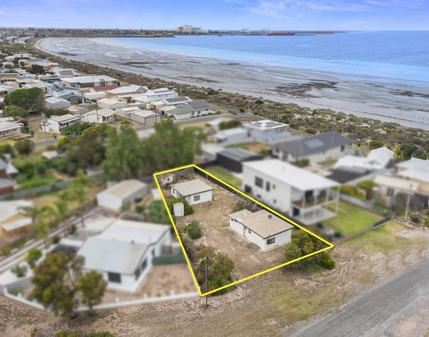 4 Bayview Parade, North Beach SA 5556