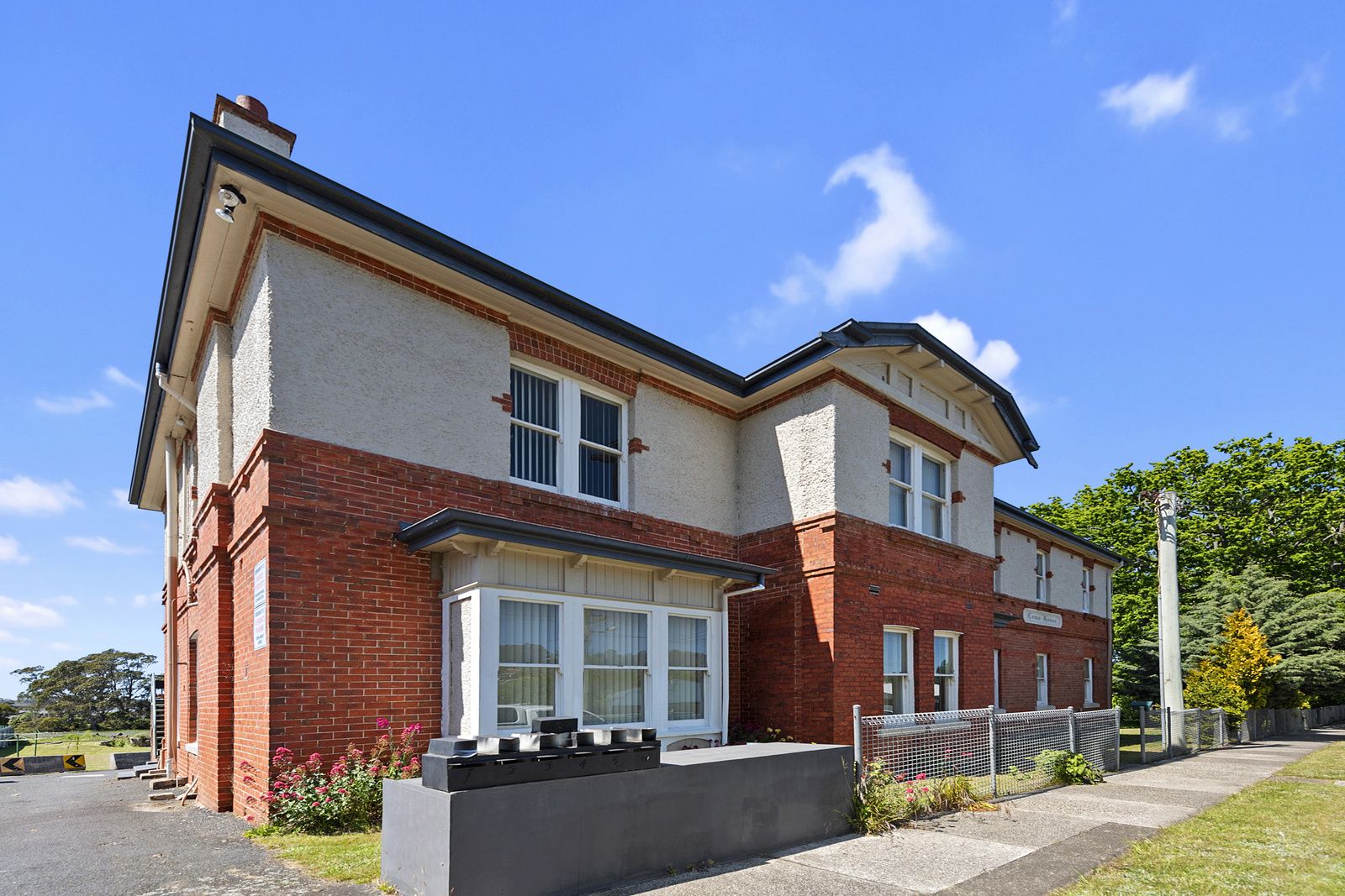 3 bedrooms Apartment / Unit / Flat in 2/33 Moriarty Road LATROBE TAS, 7307