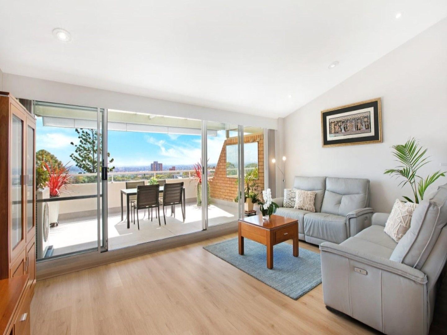 2 bedrooms Apartment / Unit / Flat in 38/7-17 Berry Street NORTH SYDNEY NSW, 2060