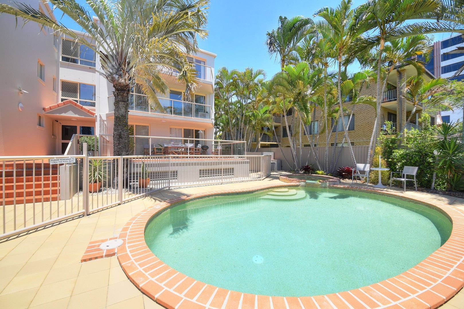 1 bedrooms Apartment / Unit / Flat in 9/32-36 Ocean Street MERMAID BEACH QLD, 4218