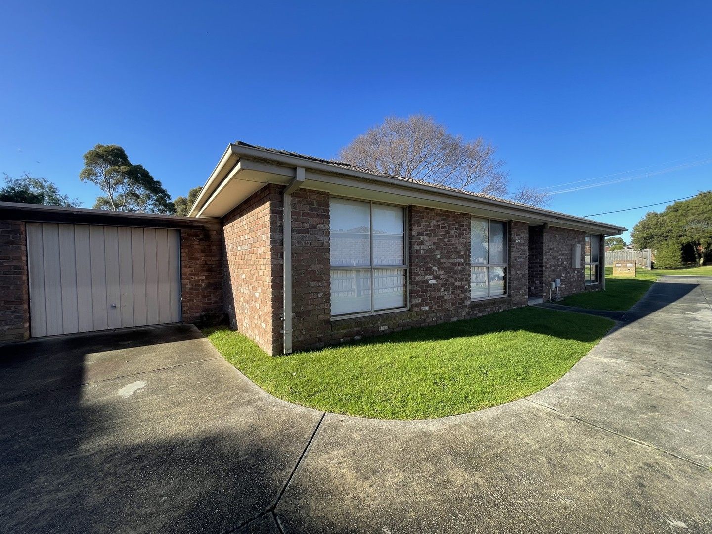 3 bedrooms Apartment / Unit / Flat in 1/7 Hazlitt Court CRANBOURNE VIC, 3977