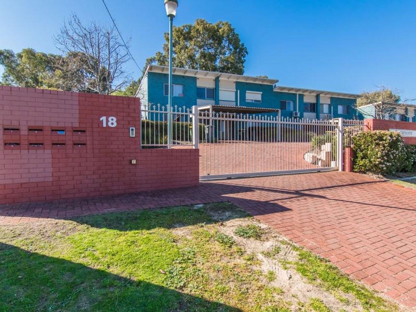 3 bedrooms Apartment / Unit / Flat in 3/18 Greville Way GIRRAWHEEN WA, 6064