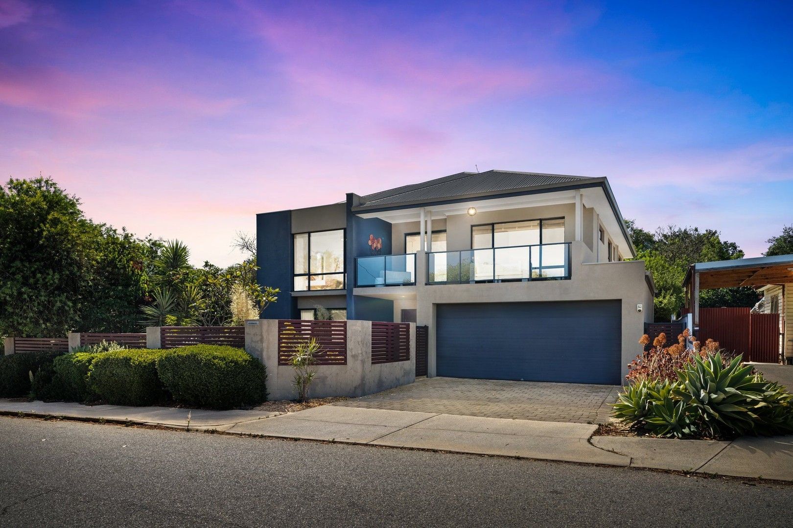 4 bedrooms House in 10 GILBERT STREET BAYSWATER WA, 6053