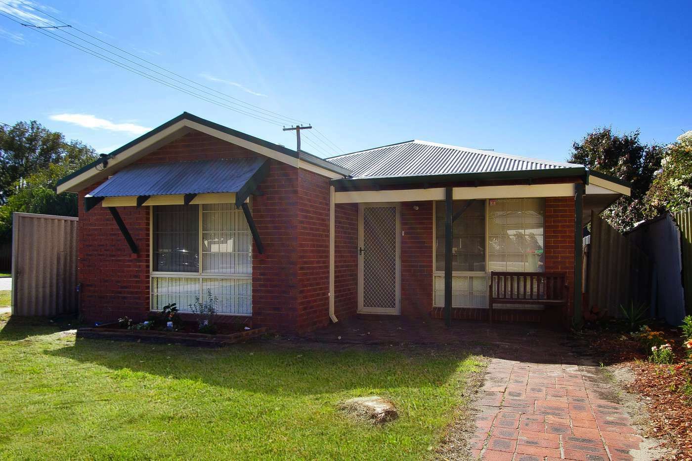 4 bedrooms House in 54 Toowong Street BAYSWATER WA, 6053