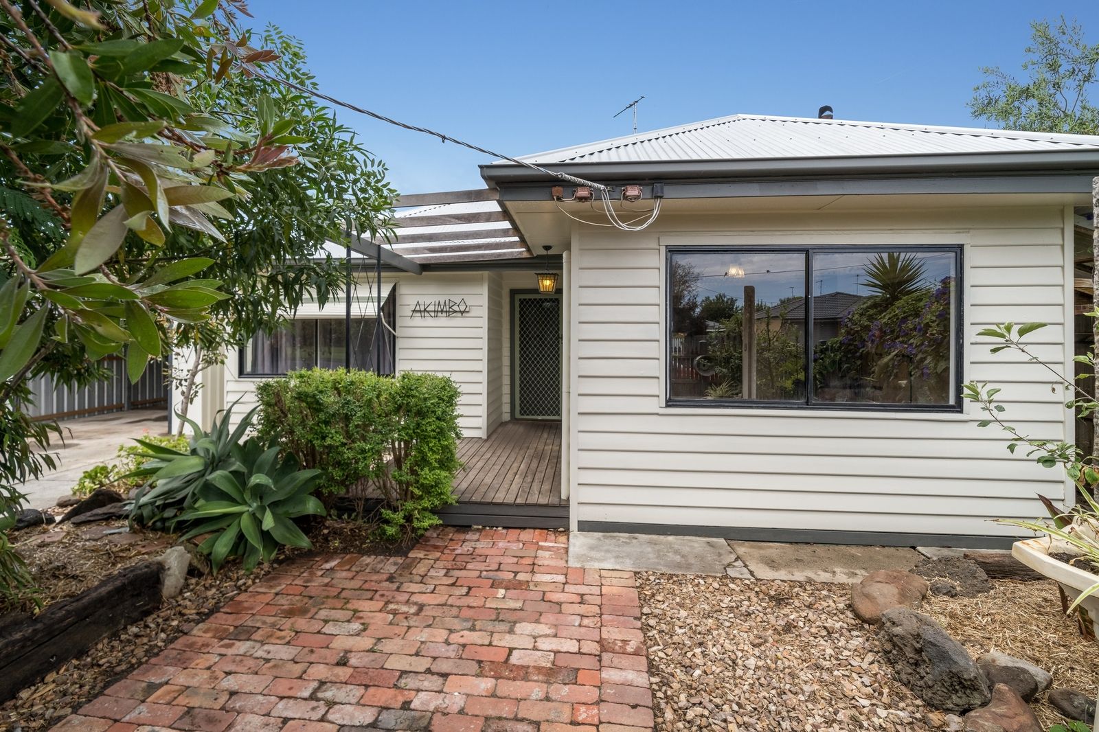 2B Thatcher Court, Whittington VIC 3219, Image 0