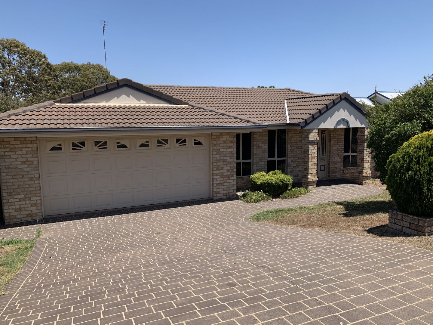 32 Dyson Drive, Darling Heights QLD 4350