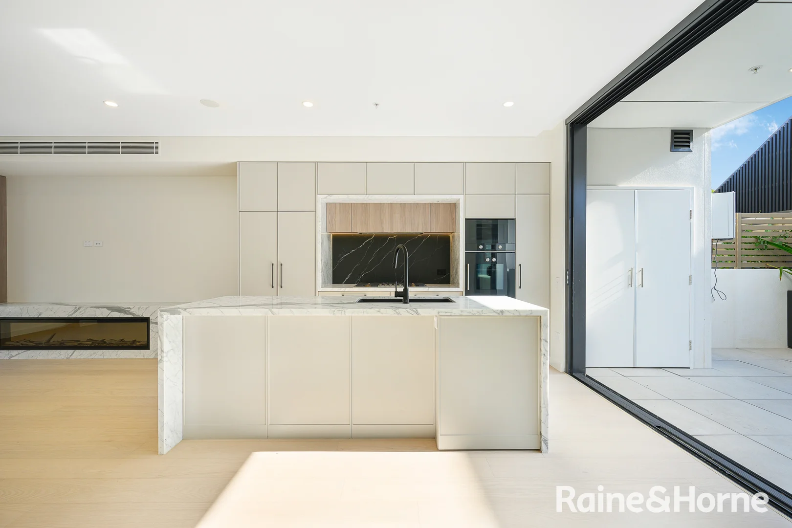 2/15 Gladstone Parade, Lindfield NSW 2070 - Townhouse For Rent | Domain