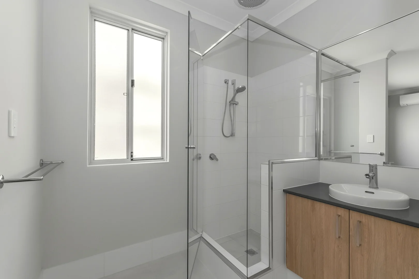 Additional image 11 of 90 Moncrieff Parade, Golden Bay WA 6174