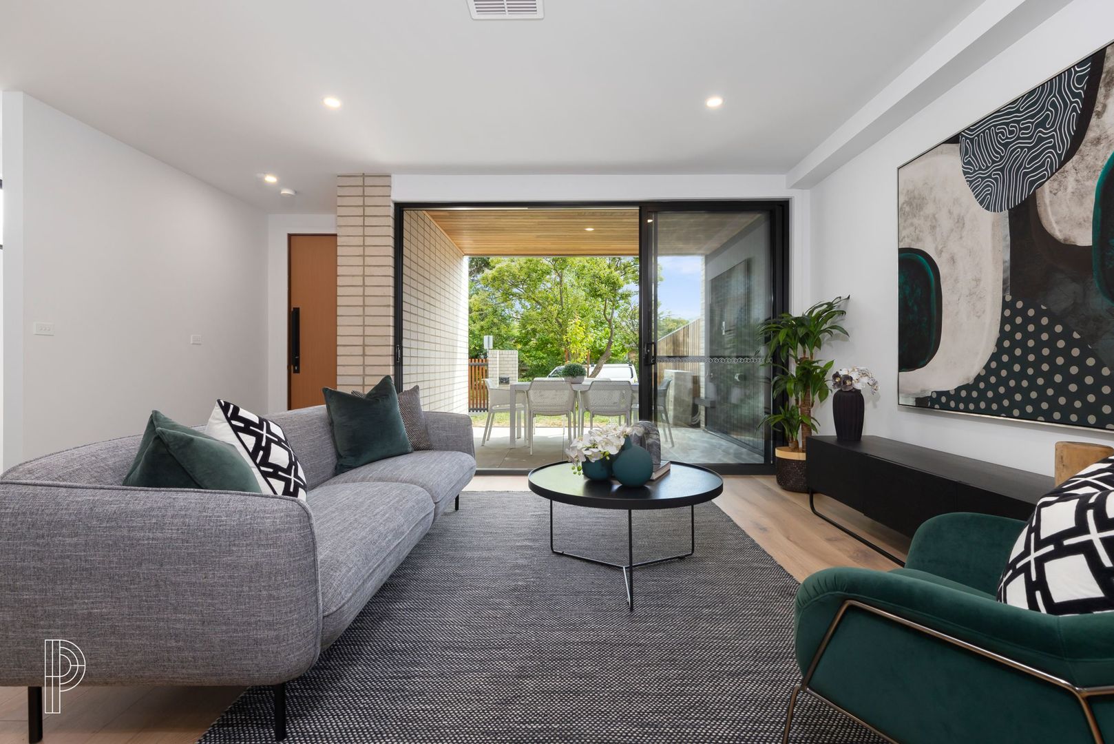 1/4-6 Coolac Place, Braddon ACT 2612, Image 2