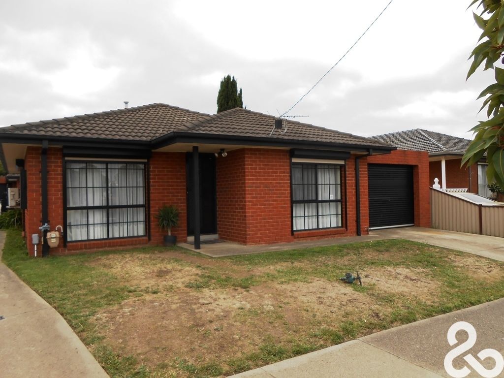 2 bedrooms Apartment / Unit / Flat in 1/86 Mcdonalds Road EPPING VIC, 3076