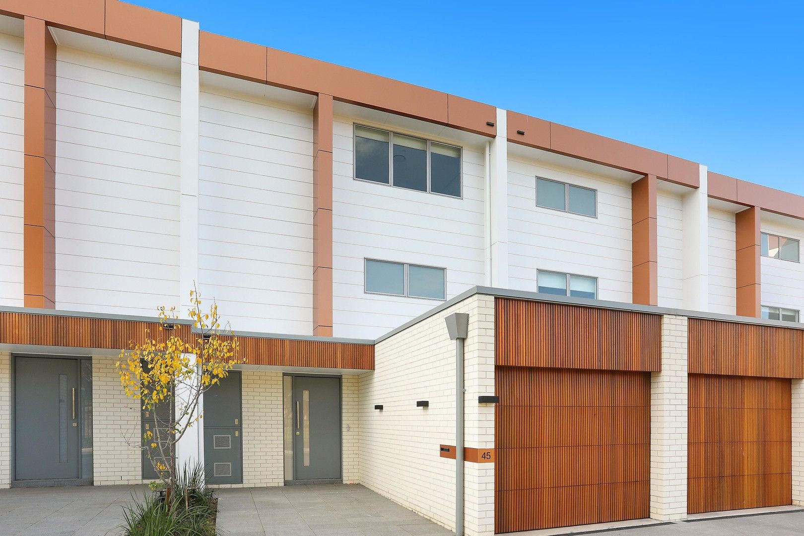 3 bedrooms Townhouse in 45 Fairway Circuit STRATHFIELD NSW, 2135
