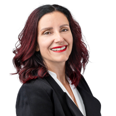 Team Solomon Estate Agents - Caroline Soner