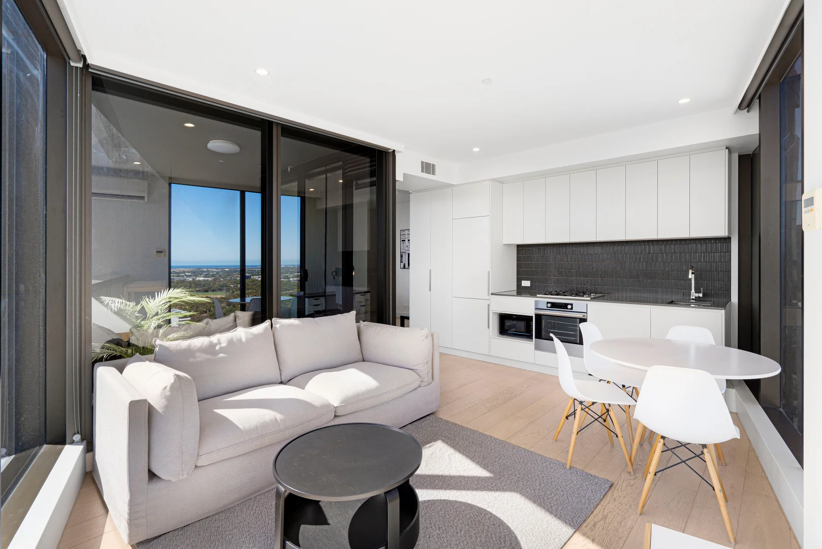 Additional image 3 of 2207/421 King William St, Adelaide SA 5000