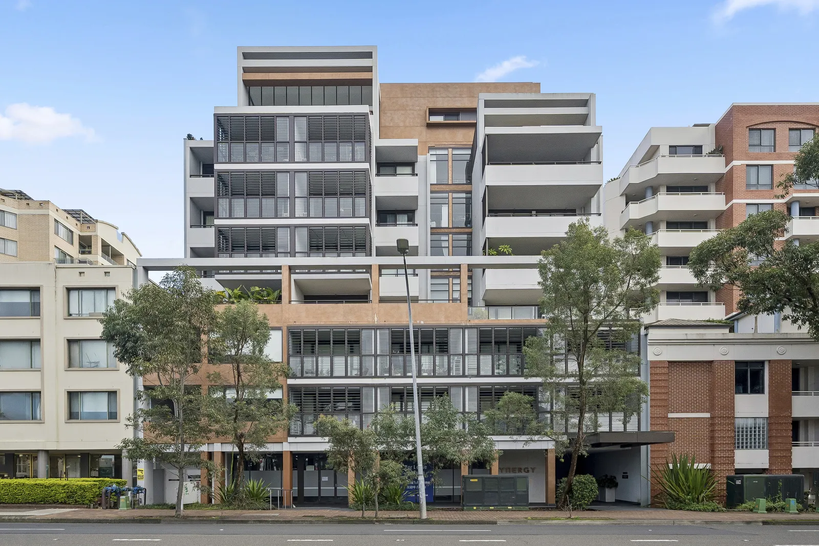 Oversized ground floor convenience