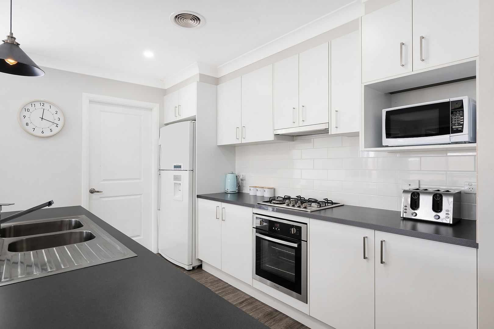 2/8B Majestic Way, Orange NSW 2800, Image 2