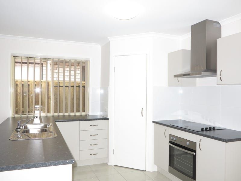 3 bedrooms House in 17 Grainger Circuit BURPENGARY QLD, 4505