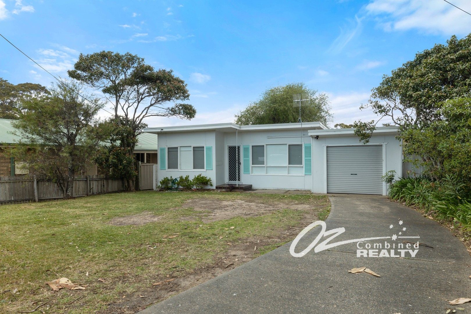 2 bedrooms House in 183 Kerry Street SANCTUARY POINT NSW, 2540