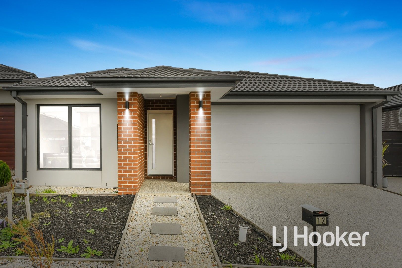 12 Curzon Street, Clyde North VIC 3978, Image 0