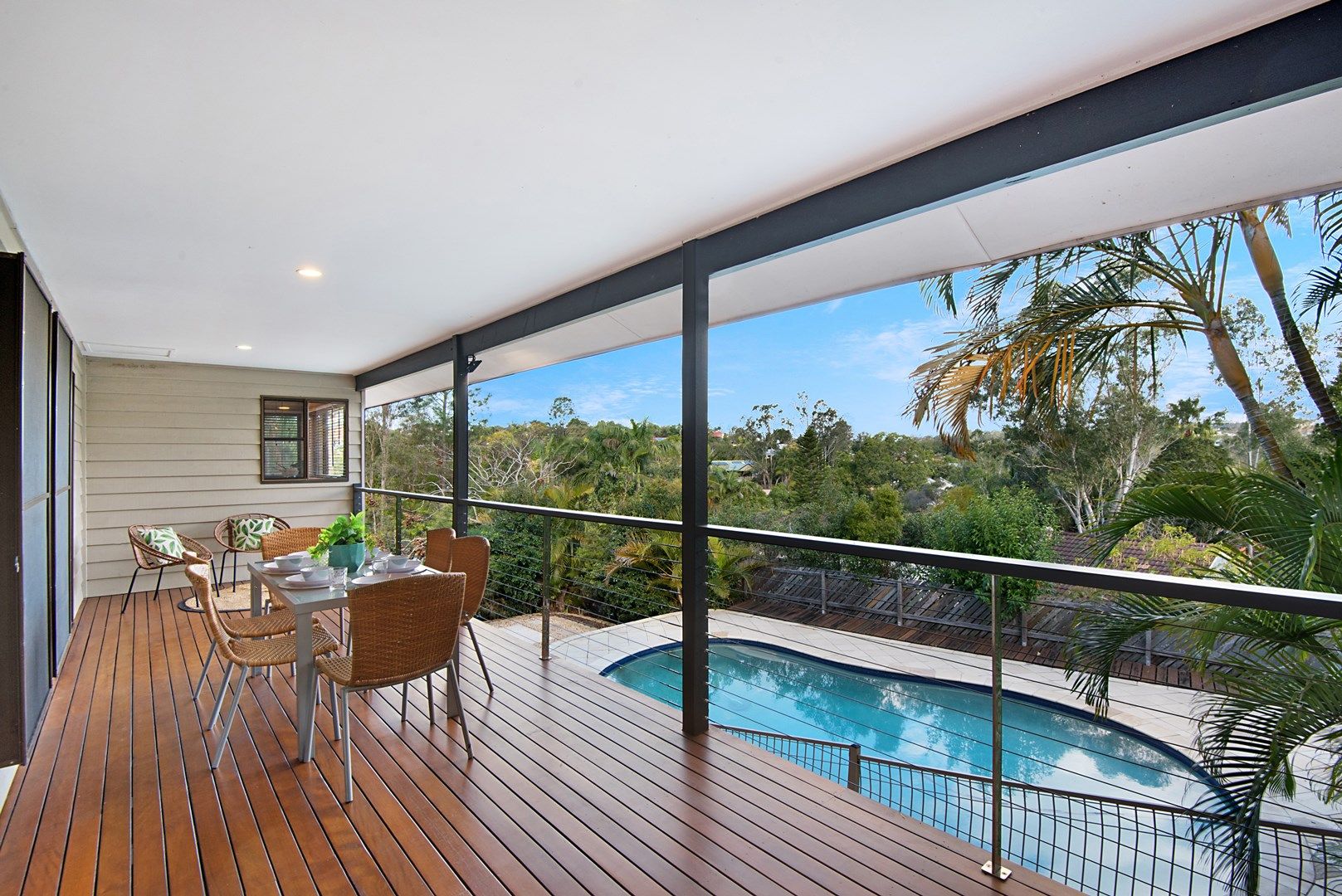 6 bedrooms House in 45 Broadmoor Street KENMORE HILLS QLD, 4069