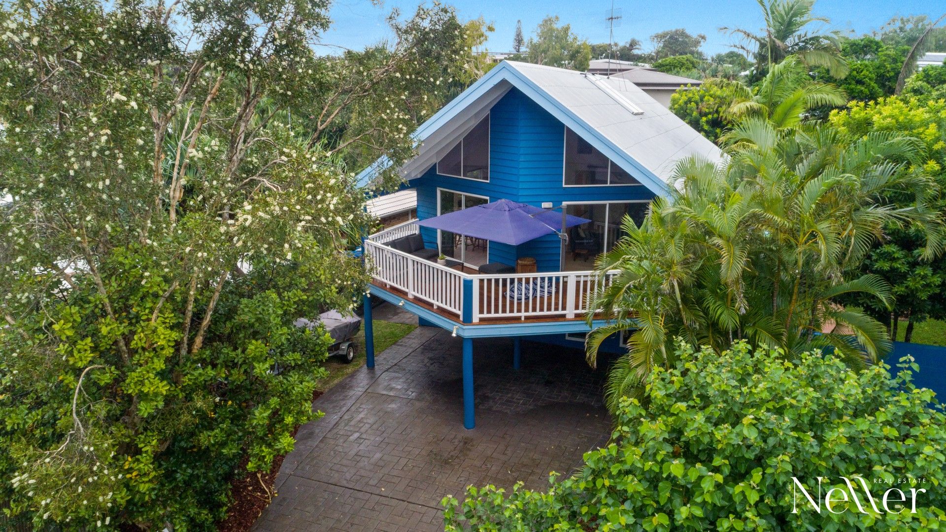 4 bedrooms House in 9 Newfield Street SUNRISE BEACH QLD, 4567