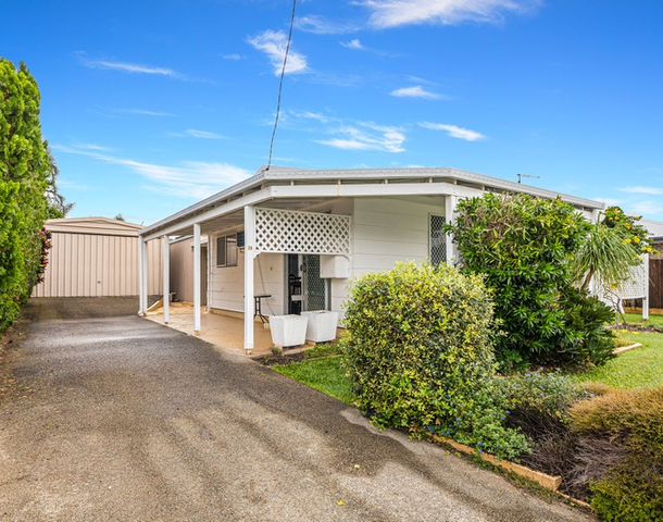 20 Dianthus Avenue, Banksia Beach QLD 4507