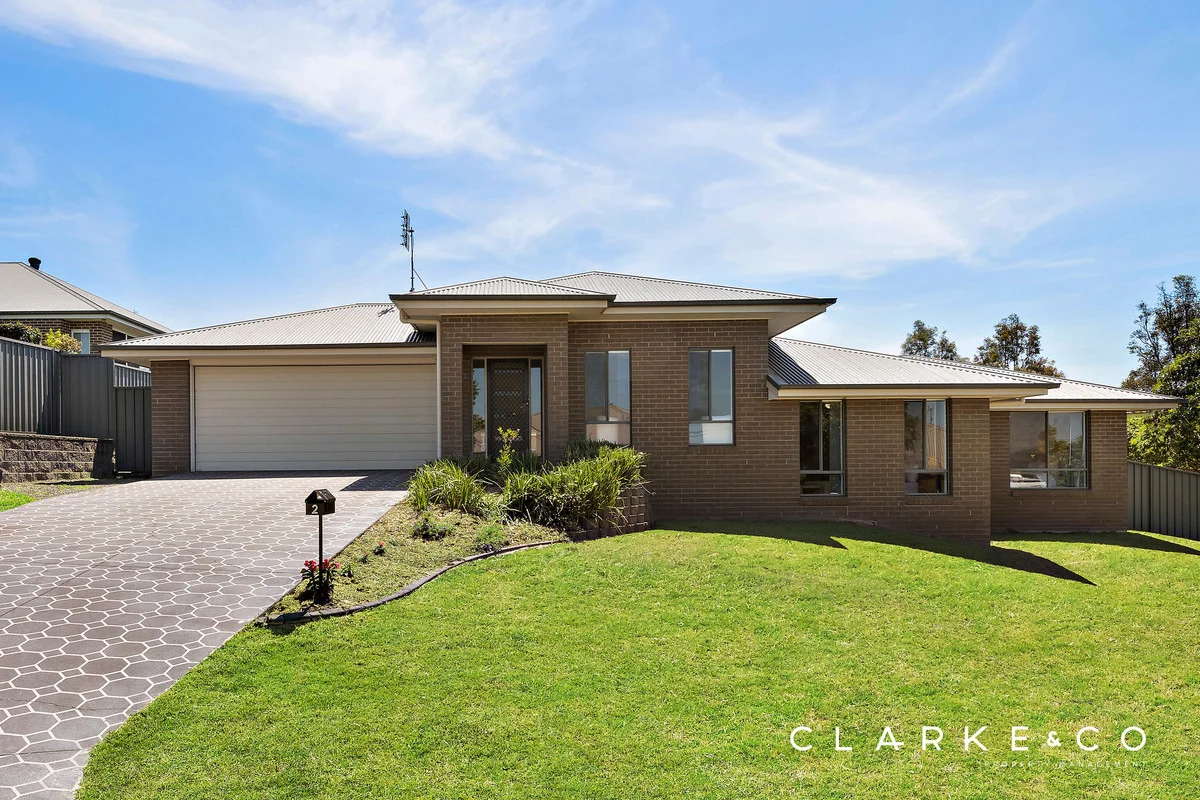 2 Pearse Crescent, Bolwarra Heights NSW 2320