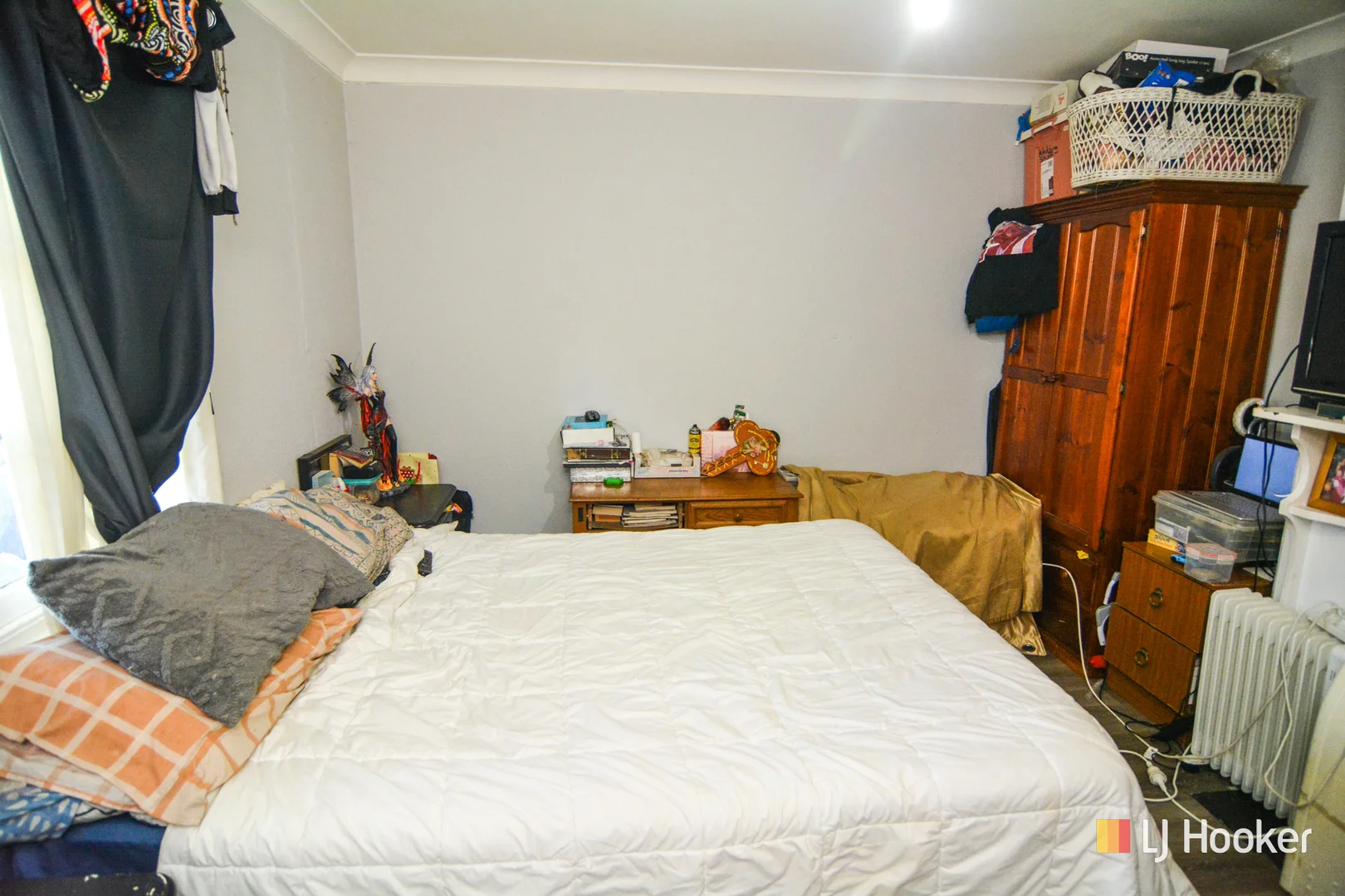 Image 12