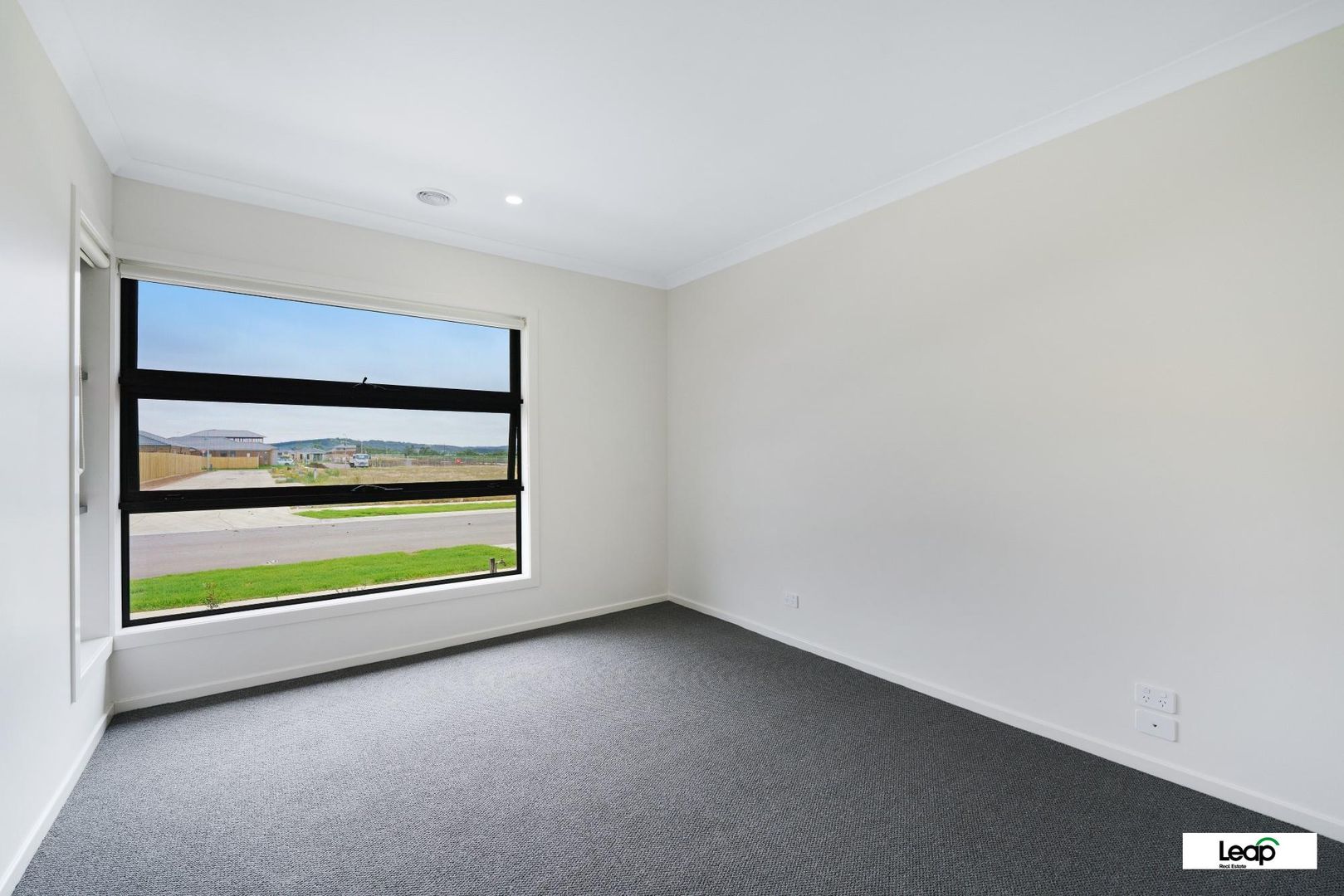 18 Juniperina Circuit, Wallan VIC 3756, Image 2