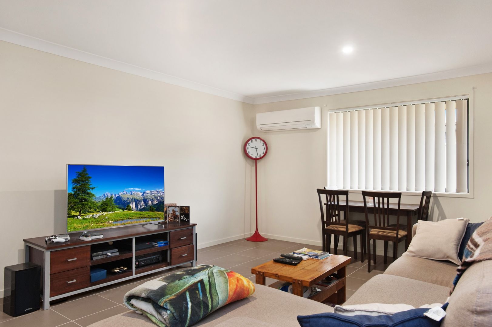 2/18 Harrow Street, Thornton NSW 2322, Image 2