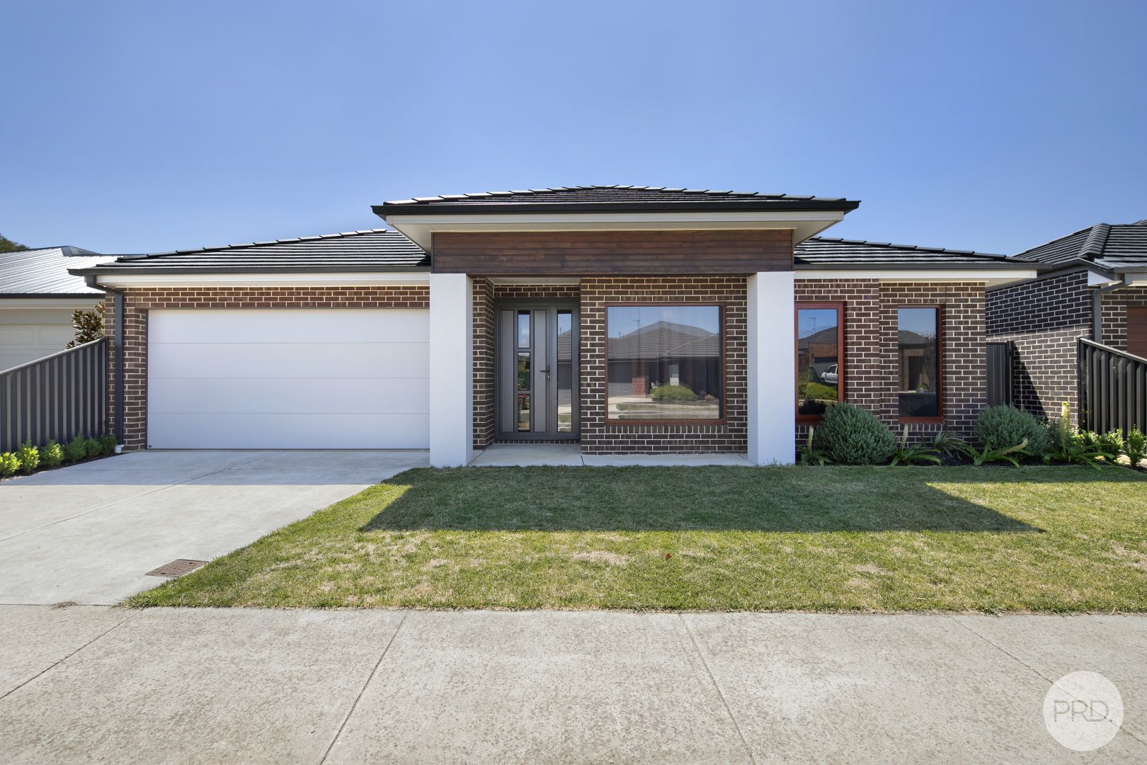 54 Cinnamon Drive, Lake Gardens Property History & Address Research