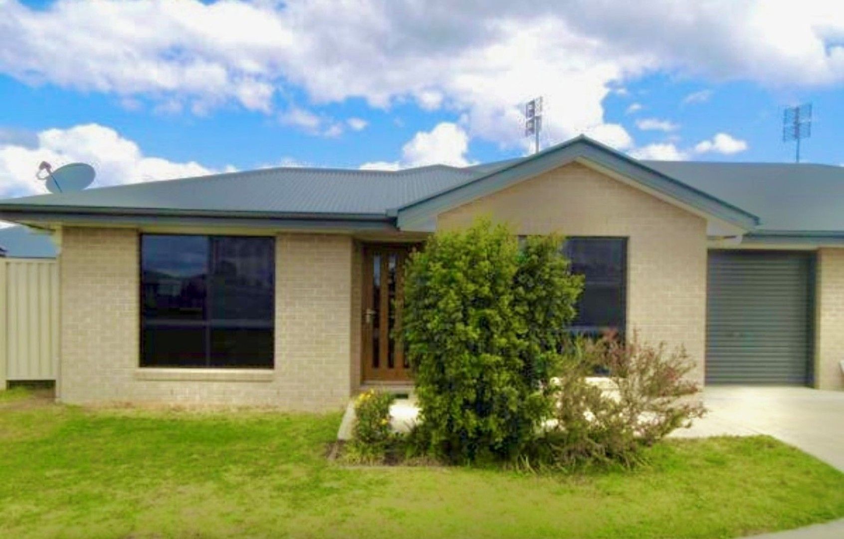 3 bedrooms Apartment / Unit / Flat in 1/11 Mckenzie Street CHINCHILLA QLD, 4413