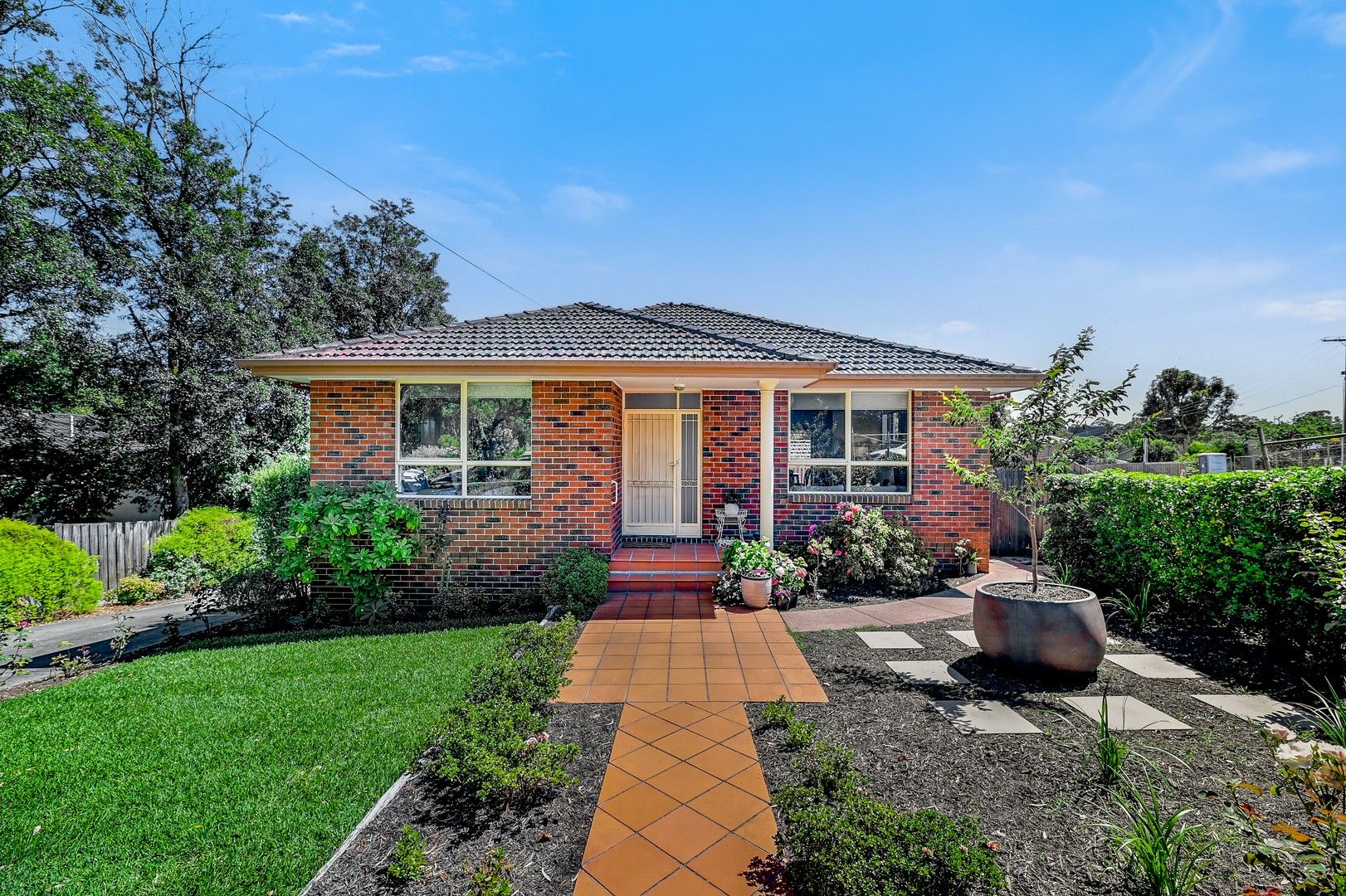 1/1 Avondale Grove, Mount Waverley VIC 3149, Image 0