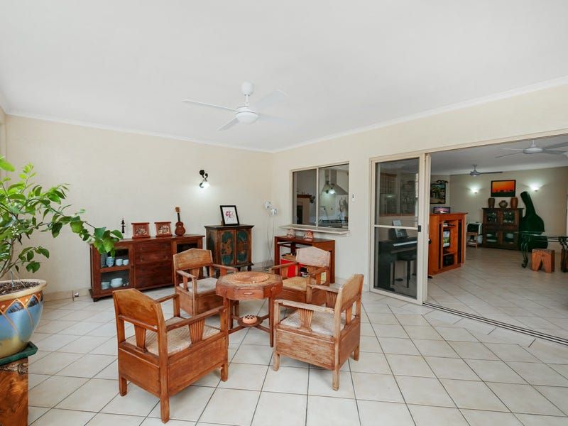 913/2-10 Greenslopes Street, Cairns North QLD 4870, Image 2