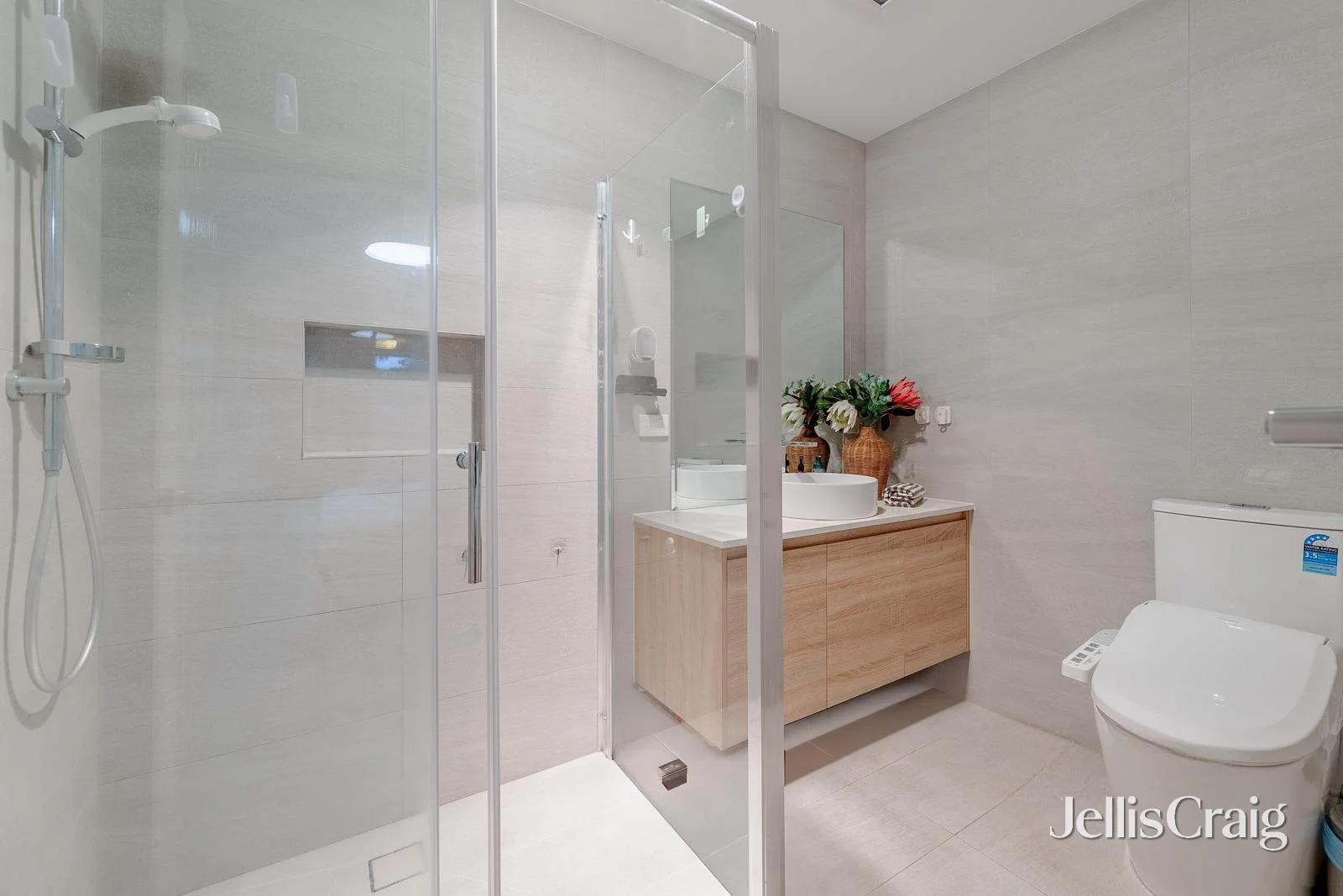 Additional image 11 of 2/27 Georges Road, Ringwood VIC 3134