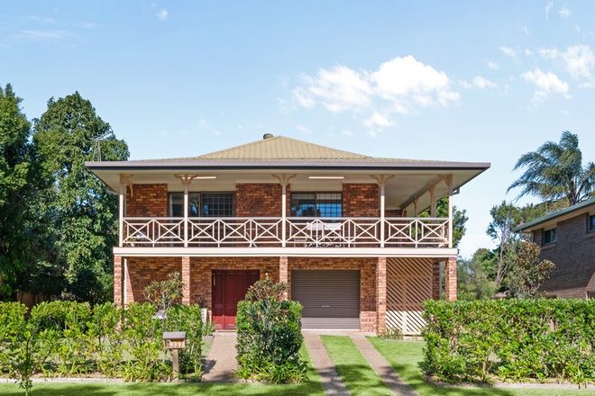 Picture of 337 Cliveden Avenue, OXLEY QLD 4075