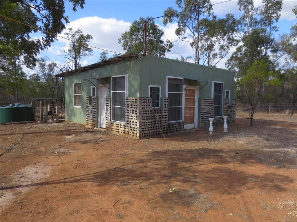 14 Vale Of Tralee , Sapphire Central QLD 4702